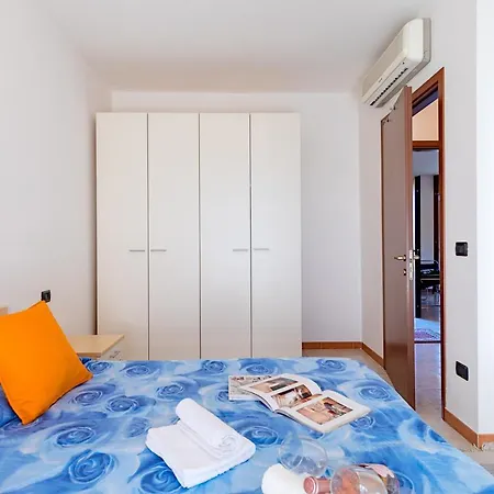 La Mimosa B03 By Wonderful Italy * Peschiera del Garda